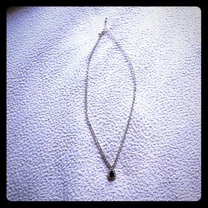 Black and dimonds neckless